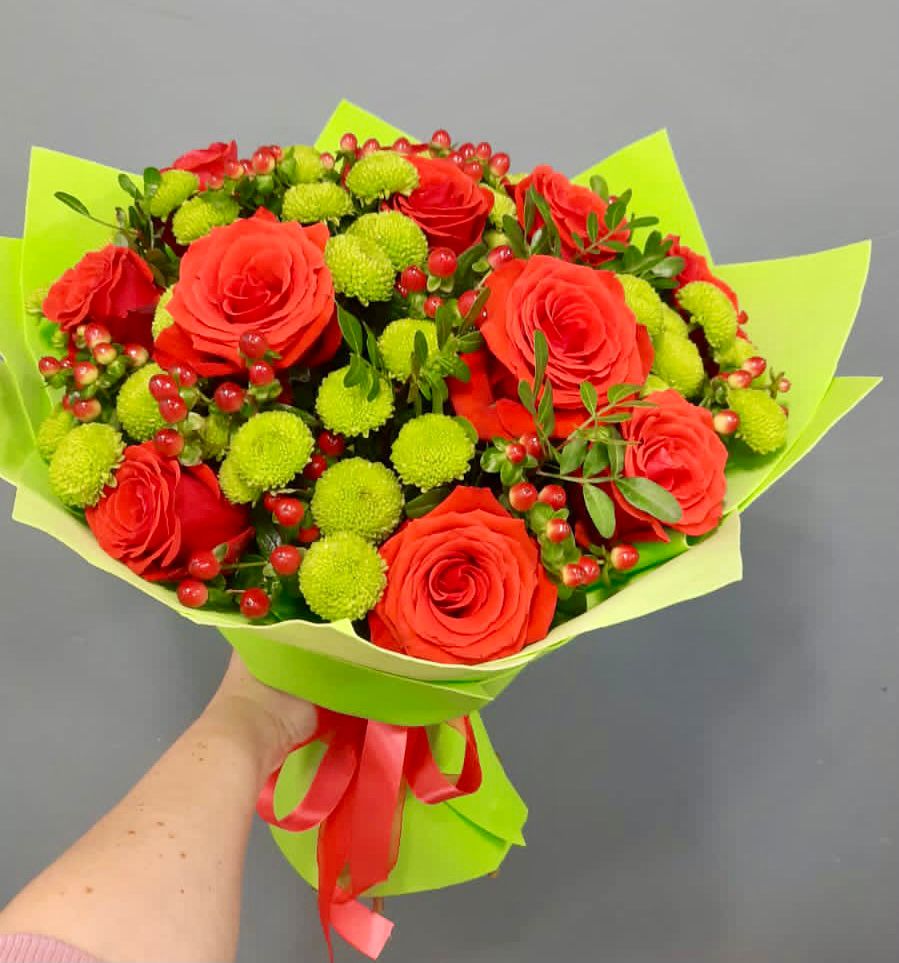 Букет цветов из: Хризантемы и Розы в Тисули