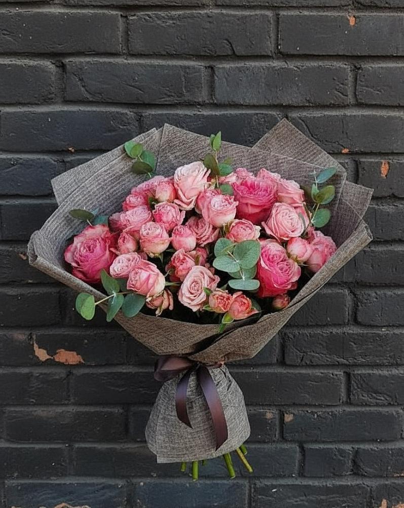 Букет цветов из: Розы в Тисули