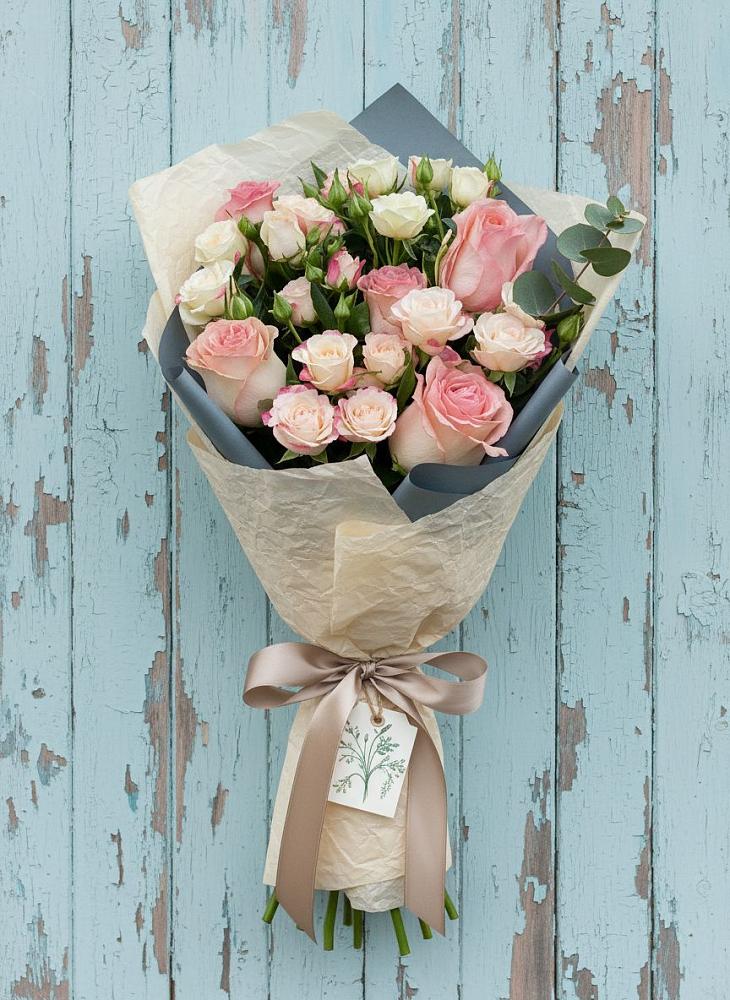 Букет цветов из: Розы в Тисули