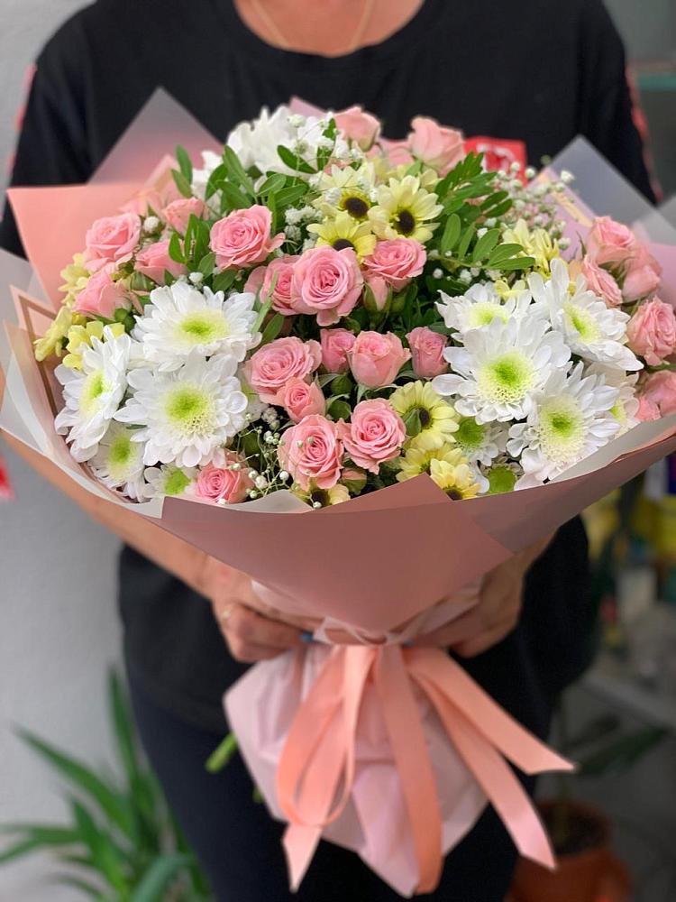 Букет цветов из: Розы и Хризантемы в Тисули