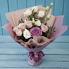 Букет цветов из:  Розы и Лизиантусы в Тисули