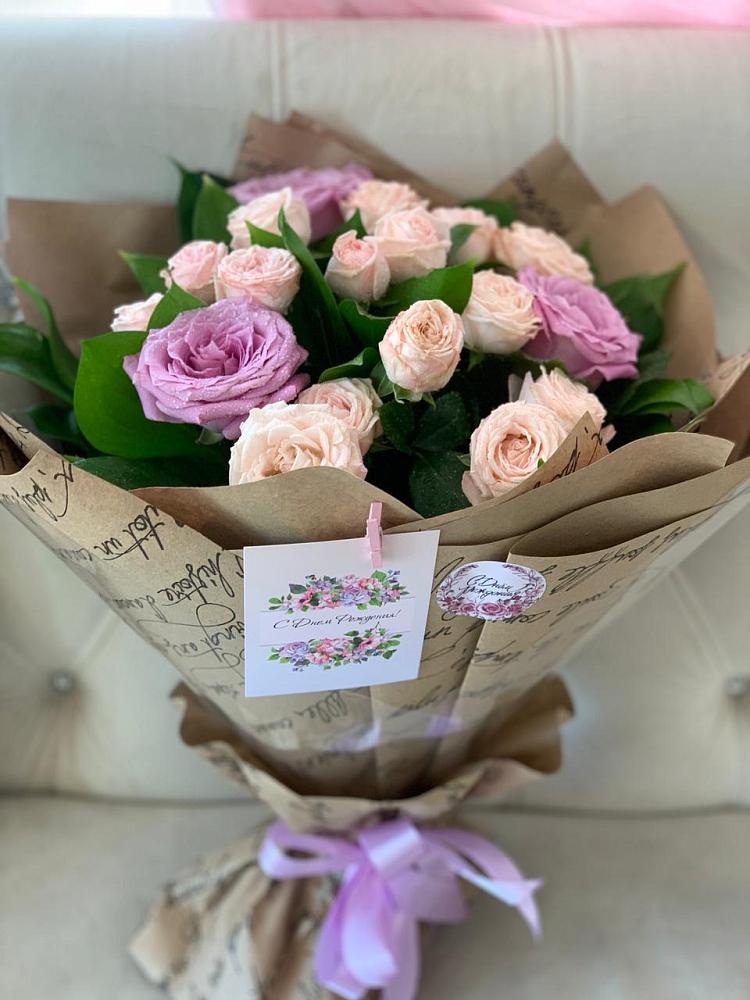 Букет цветов из: Розы в Тисули