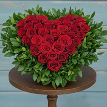 Цветочная композиция из Розы в виде сердца в Тисули