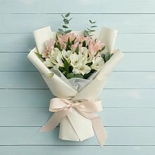 Букет цветов из:  Альстромерии в Тисули
