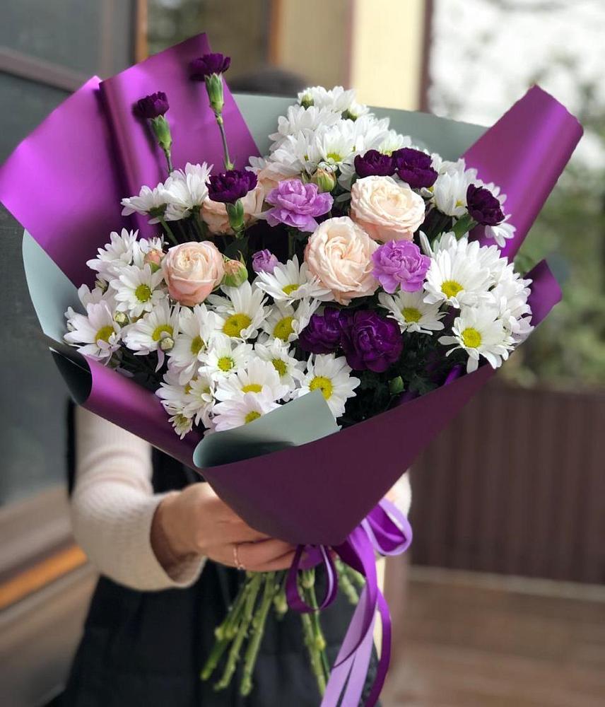 Букет цветов из: Хризантемы, Гвоздики и Розы в Тисули