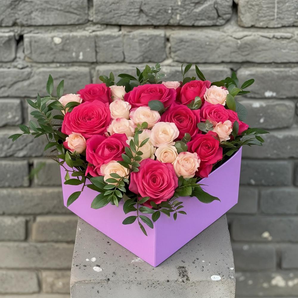 Цветочная композиция из Розы в коробке в Тисули