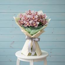 Букет цветов из:  Орхидеи и Розы в Тисули