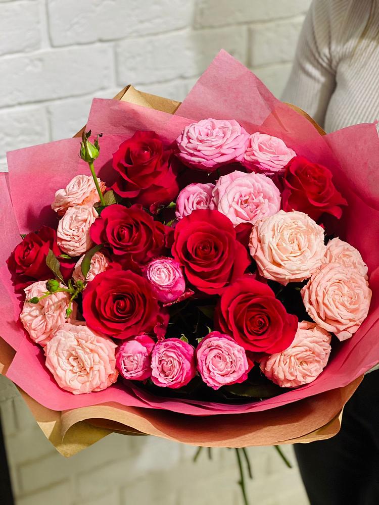 Букет цветов из: Розы в Тисули