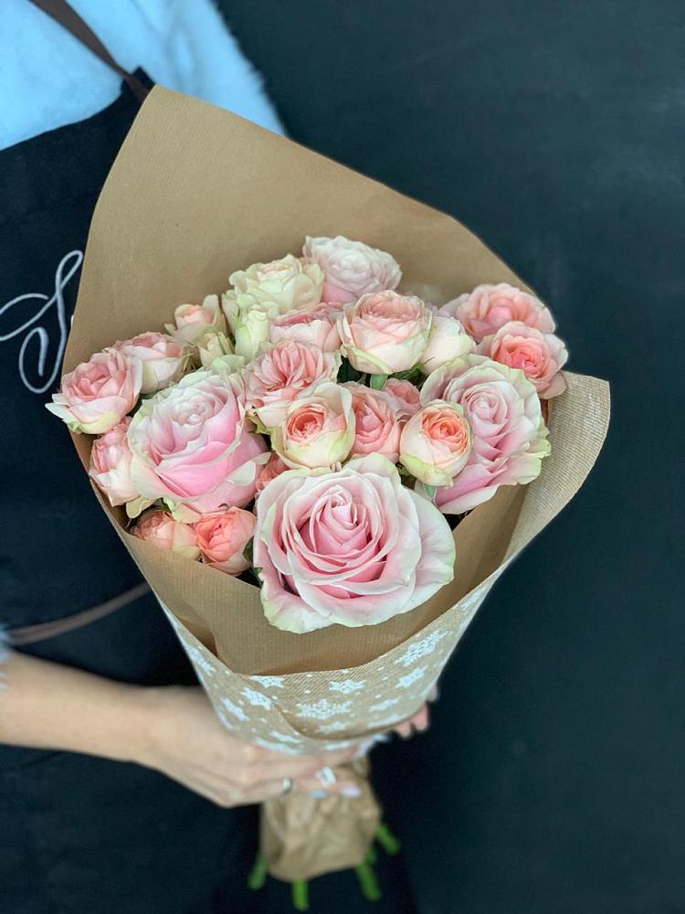 Букет цветов из: Хризантемы и Розы в Тисули