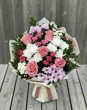 Букет цветов из:  Альстромерии, Гвоздики, Розы и Хризантемы в Тисули