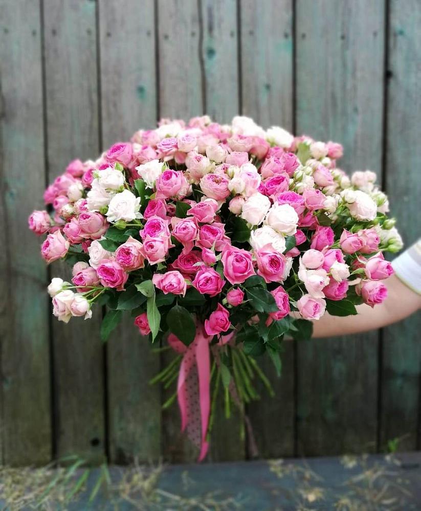 Букет Розовые кустовые розы Натали и Лав Лидия в Тисули