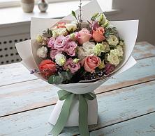 Букет цветов из:  Розы, Лизиантусы и Гвоздики #REPLACE_PRED# Тисули