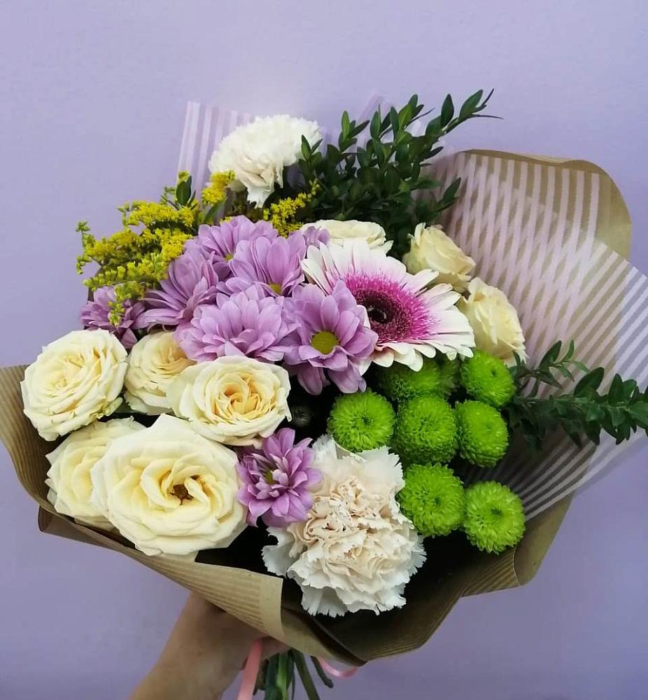 Букет цветов из: Хризантемы, Розы, Гвоздики и Герберы в Тисули