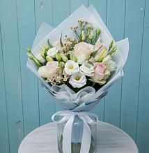 Букет цветов из:  Розы и Лизиантусы #REPLACE_PRED# Тисули