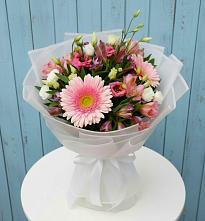 Букет цветов из:  Герберы, Альстромерии и Лизиантусы в Тисули