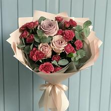 Букет цветов из:  Гвоздики и Розы в Тисули