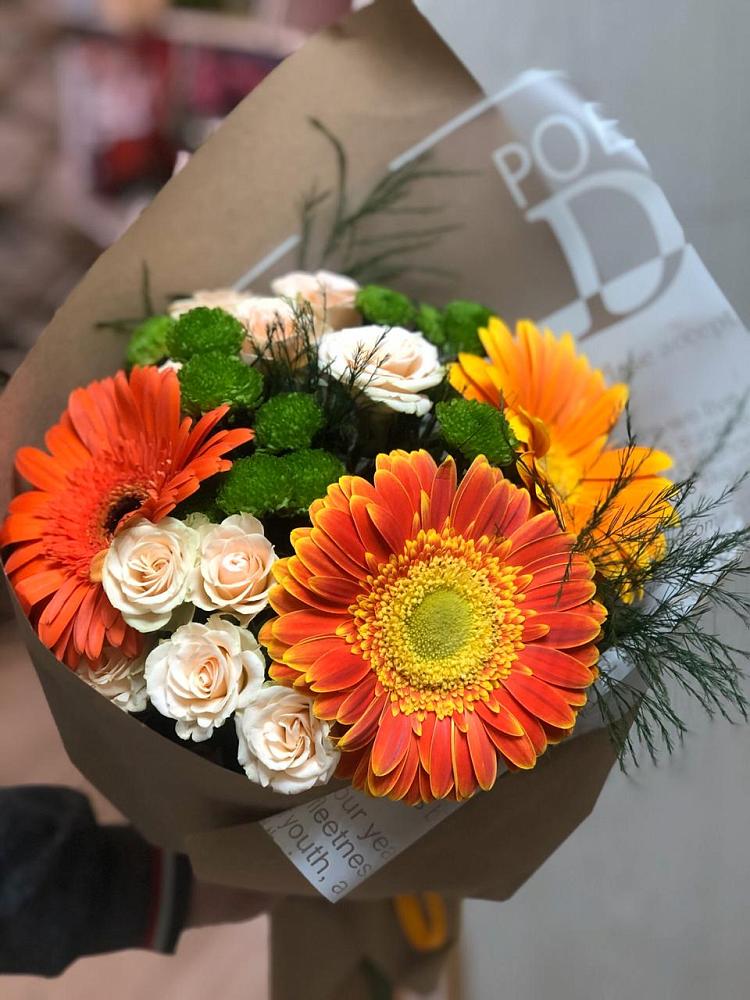 Букет цветов из: Герберы, Хризантемы и Розы в Тисули