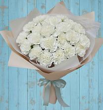 Букет цветов из:  Гвоздики в Тисули