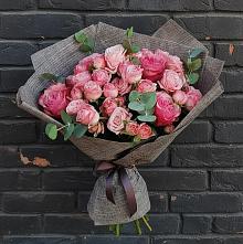 Букет цветов из:  Розы #REPLACE_PRED# Тисули