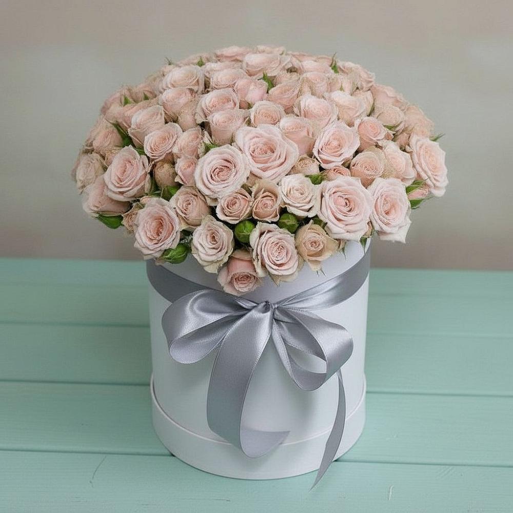 Цветочная композиция из Розы в шляпной коробке в Тисули