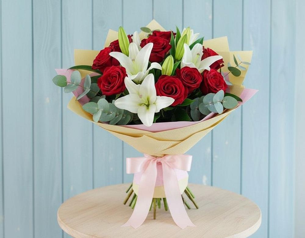 Букет цветов из: Лилии и Розы в Тисули